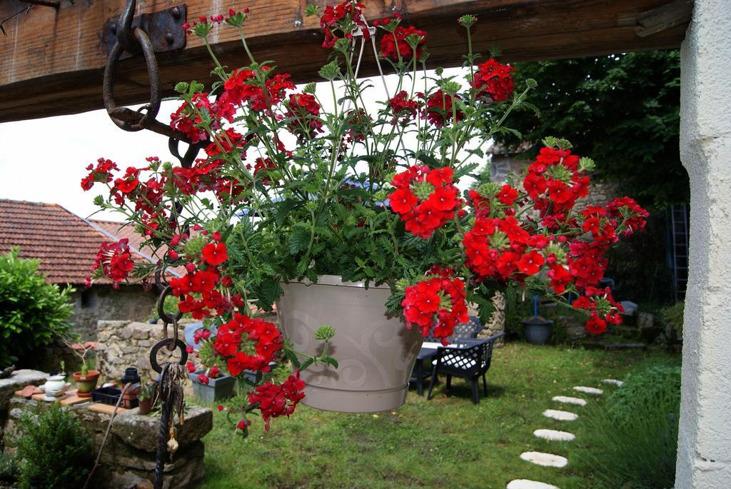 38 Friaudour Bed & Breakfast Saint-Pardoux  Bilik gambar